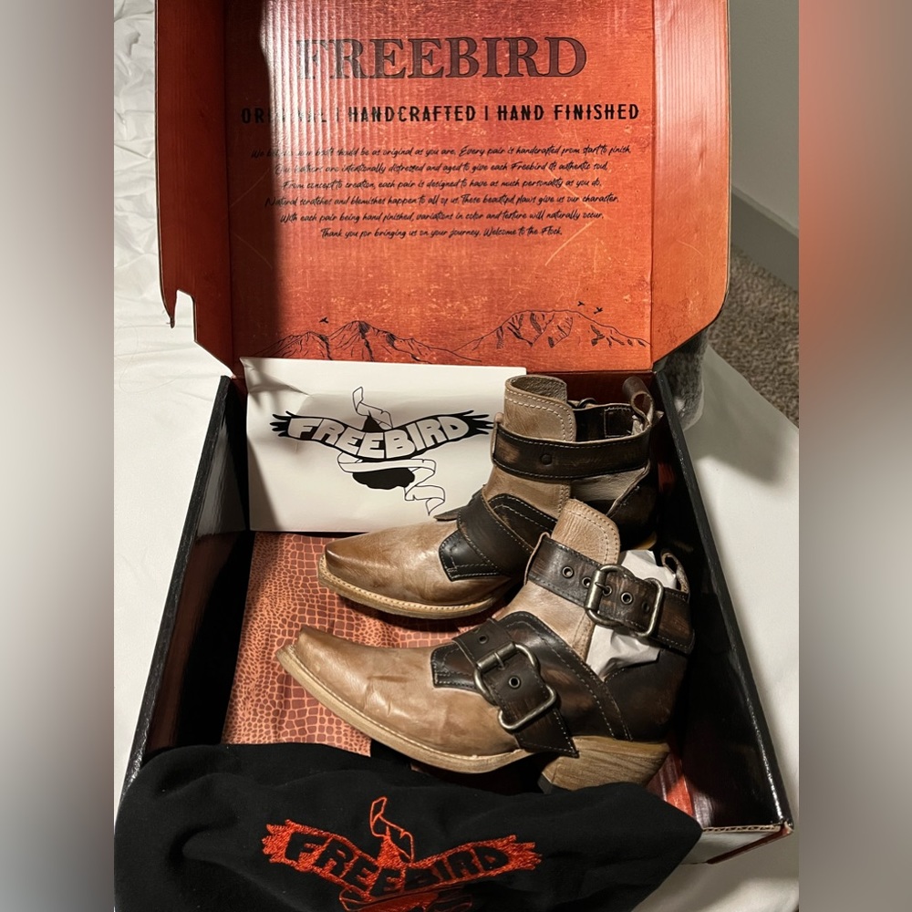 FREEBIRD WOMENS BOOTIES, BRAND NEW!